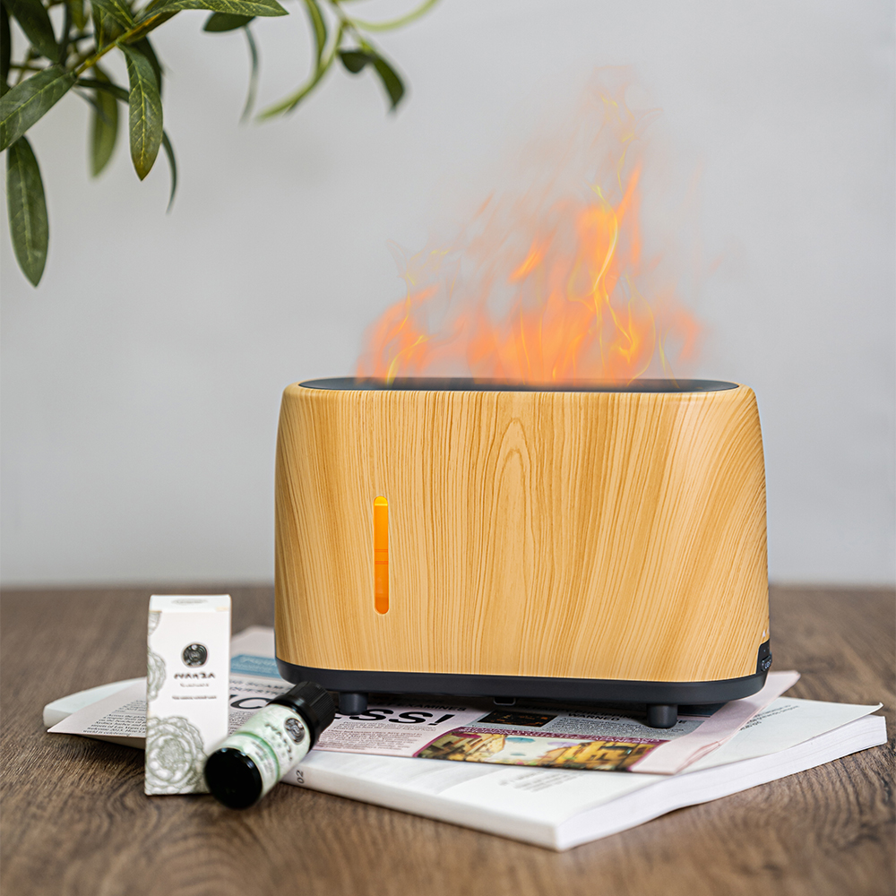 Difuzor in osvežilec oFlame z učinkom kamina - Light Wood